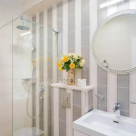 아파트 Private Pool Oasis- Just A Few Minutes From The Centre