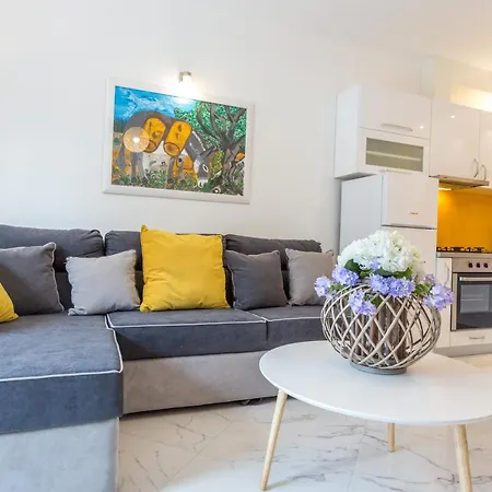 Private Pool Oasis- Just A Few Minutes From The Centre 흐바르