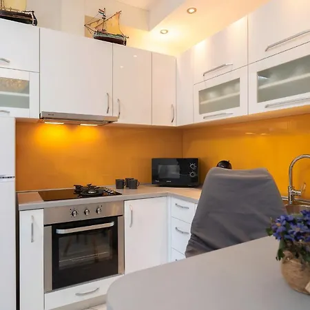 Private Pool Oasis- Just A Few Minutes From The Centre Lejlighed