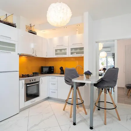 Apartment Capitis In The Center Hvar Town