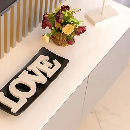 Private Pool Oasis- Just A Few Minutes From The Centre Appartement