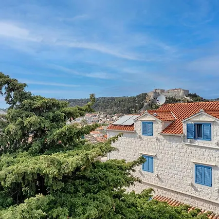 Villa Capitis In The Centre