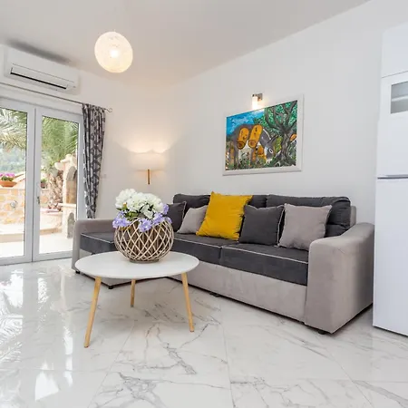 Apartamento Villa Capitis In The Centre