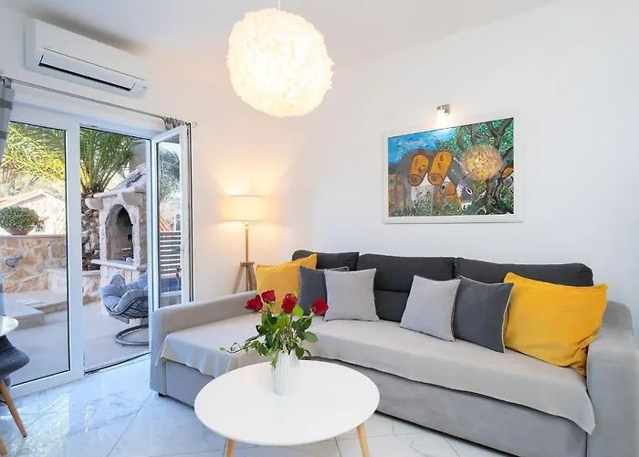 Villa Capitis In The Centre Apartment *