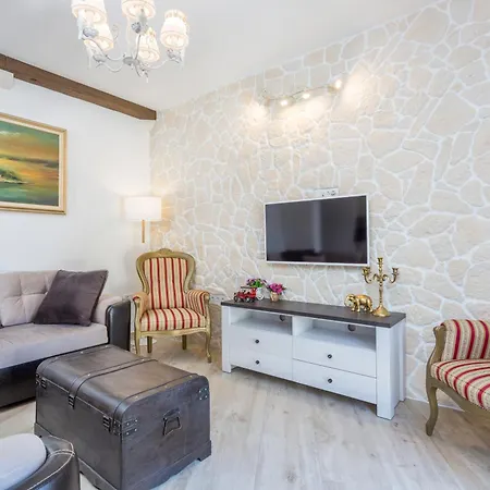 Apartamento Villa Capitis In The Centre